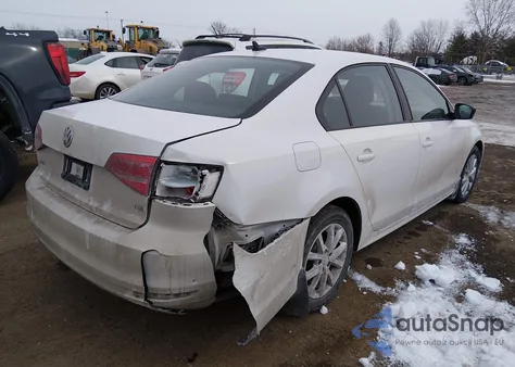 2015 Volkswagen Jetta 1.8T Se from USA, damaged, VIN 3VWD17AJ7FM352185